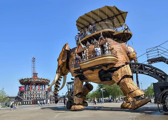 Hotel The Originals Du Grand Monarque Gare