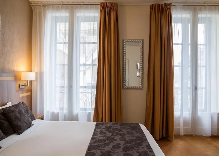 Hotel The Originals Du Grand Monarque Gare Nantes