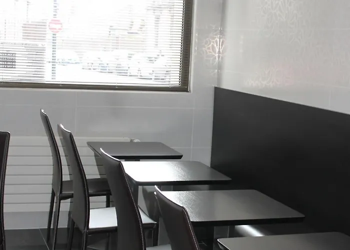 The Originals Du Grand Monarque Gare Hotel 2*