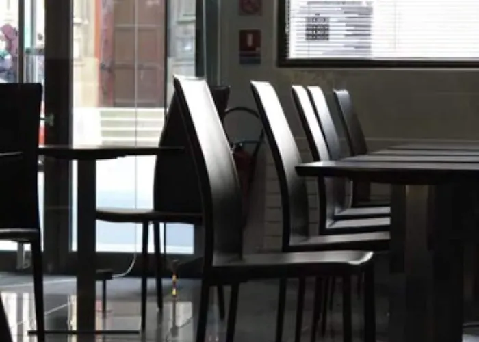 The Originals Du Grand Monarque Gare Hotel 2*