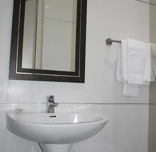 The Originals Du Grand Monarque Gare 2*