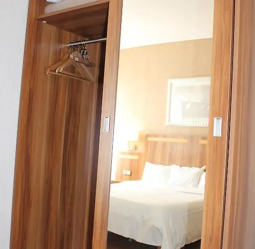 The Originals Du Grand Monarque Gare 2* Nantes