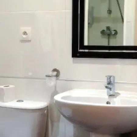 Hotel The Originals Du Grand Monarque Gare 2*